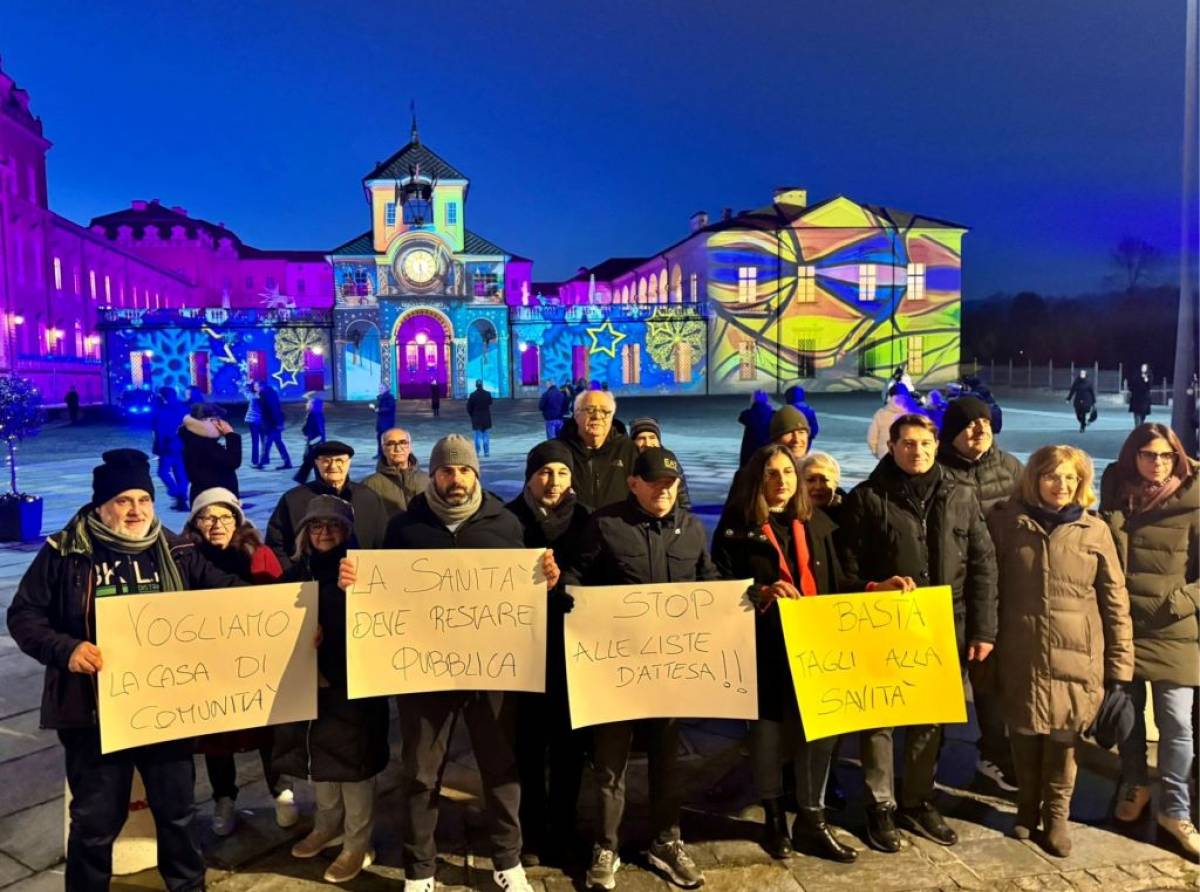 La protesta di cittadini e partiti di opposizione per i ritardi sulla realizzazione della Casa di Comunità e la legge di bilancio che penalizza i Comuni